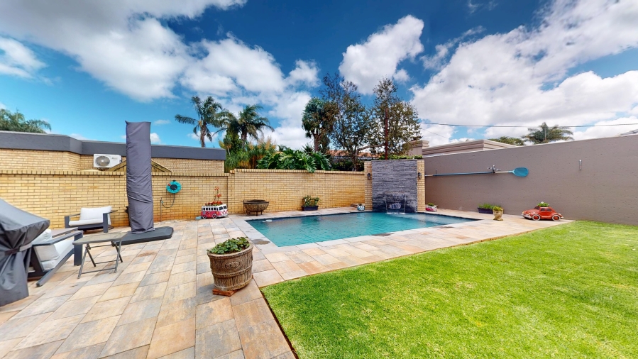 3 Bedroom Property for Sale in Sunward Park Gauteng