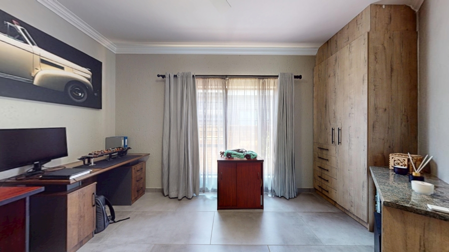 3 Bedroom Property for Sale in Sunward Park Gauteng