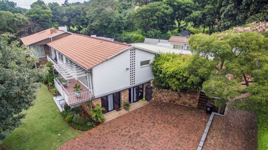 5 Bedroom Property for Sale in Bedford Gardens Gauteng