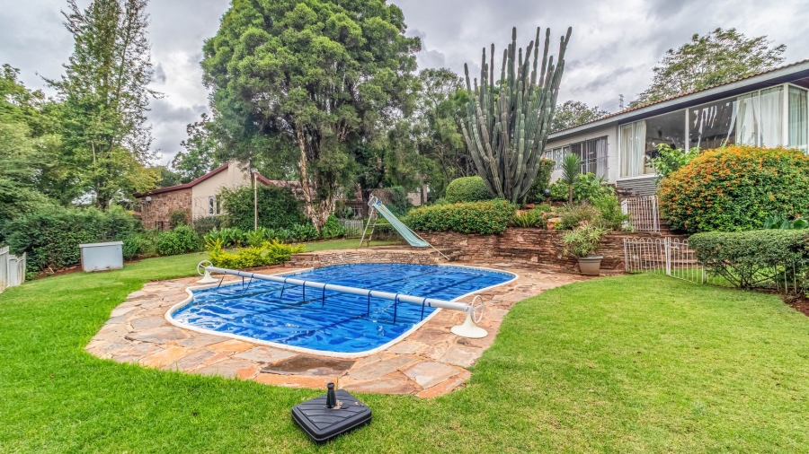 5 Bedroom Property for Sale in Bedford Gardens Gauteng