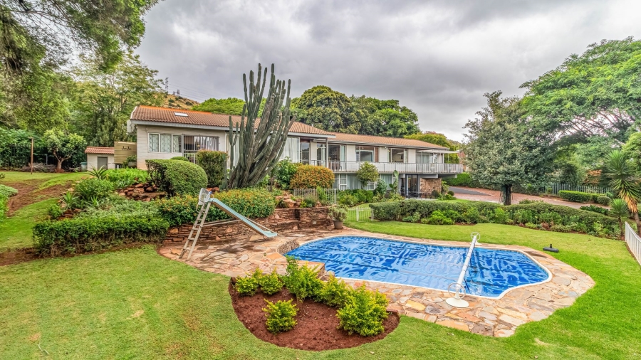 5 Bedroom Property for Sale in Bedford Gardens Gauteng