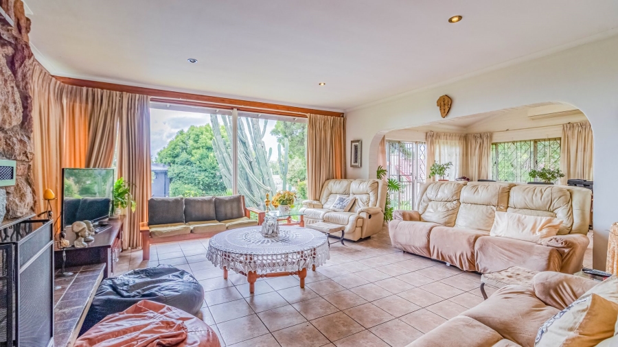 5 Bedroom Property for Sale in Bedford Gardens Gauteng