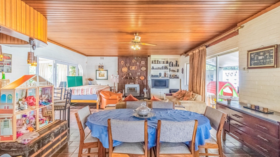 5 Bedroom Property for Sale in Bedford Gardens Gauteng