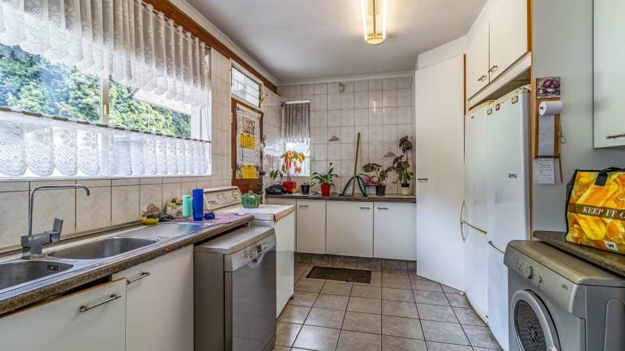 5 Bedroom Property for Sale in Bedford Gardens Gauteng