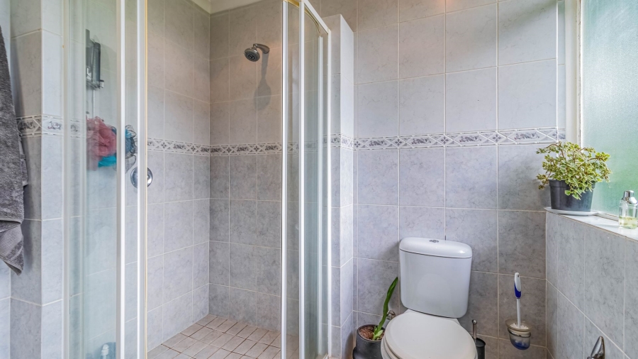 5 Bedroom Property for Sale in Bedford Gardens Gauteng