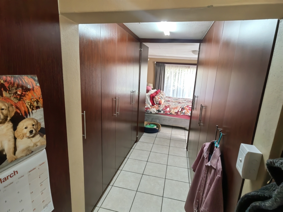 4 Bedroom Property for Sale in Ferryvale Gauteng