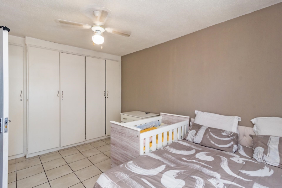 2 Bedroom Property for Sale in Weltevreden Park Gauteng