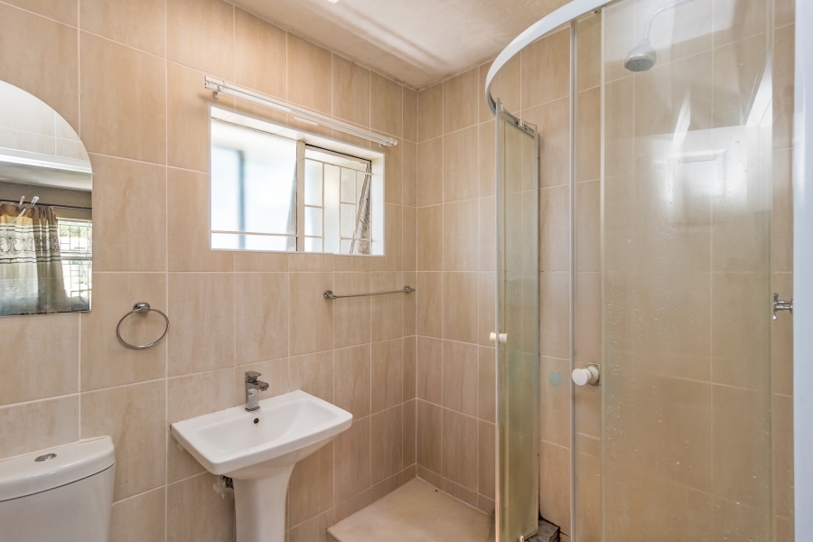 2 Bedroom Property for Sale in Weltevreden Park Gauteng