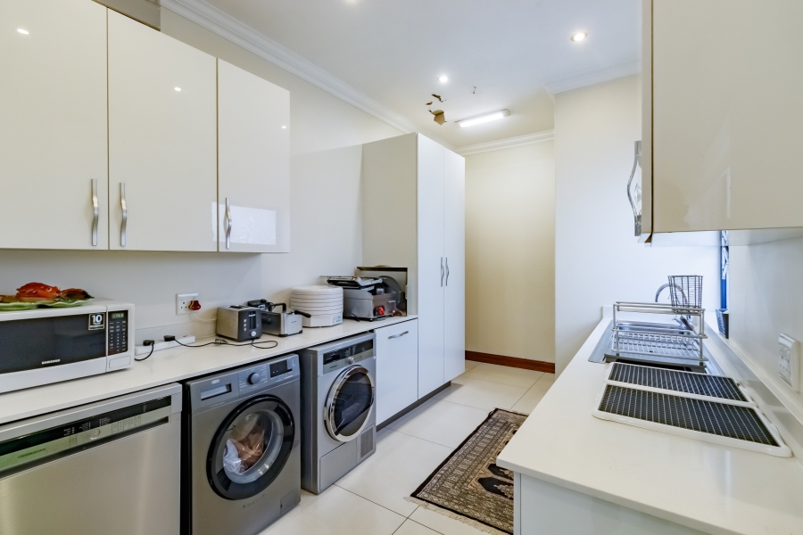 5 Bedroom Property for Sale in Midstream Ridge Gauteng