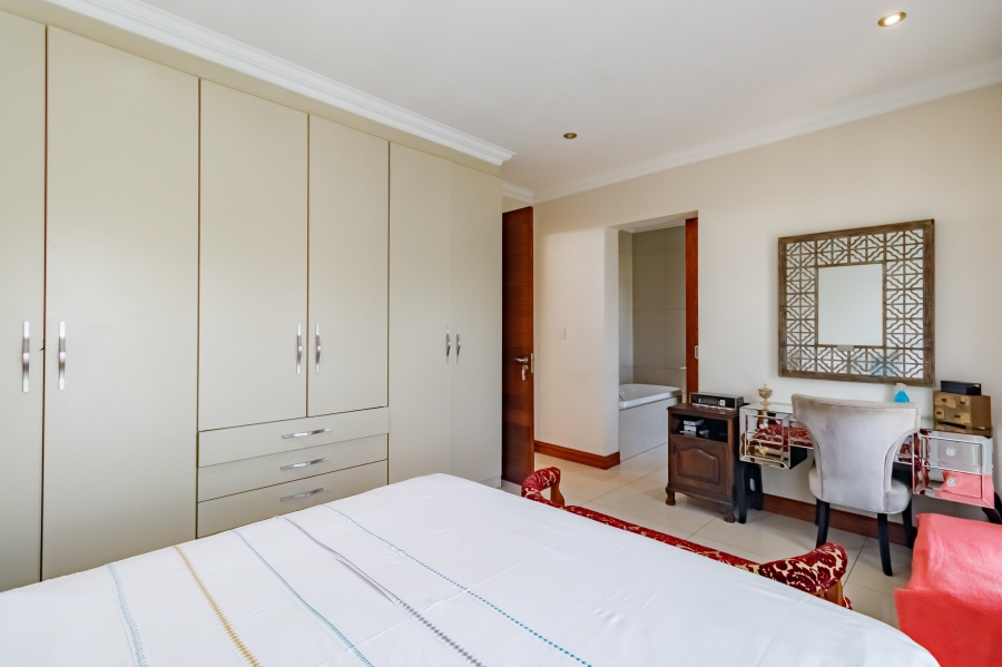 5 Bedroom Property for Sale in Midstream Ridge Gauteng