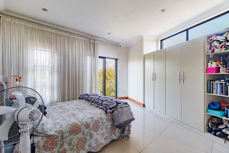 5 Bedroom Property for Sale in Midstream Ridge Gauteng