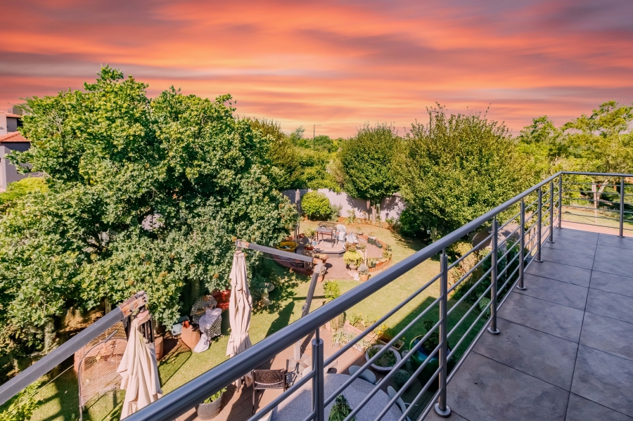 5 Bedroom Property for Sale in Midstream Ridge Gauteng