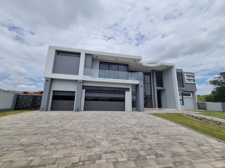 5 Bedroom Property for Sale in Six Fountains Estate Gauteng