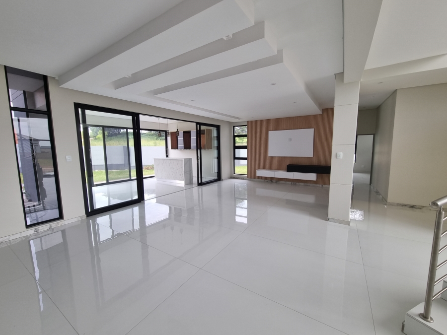 5 Bedroom Property for Sale in Six Fountains Estate Gauteng