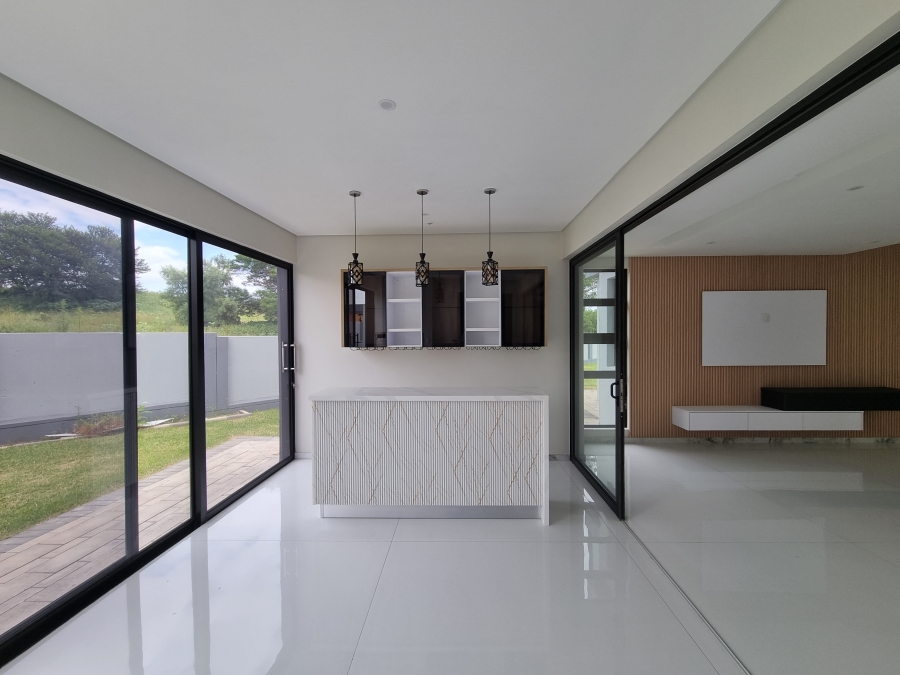 5 Bedroom Property for Sale in Six Fountains Estate Gauteng