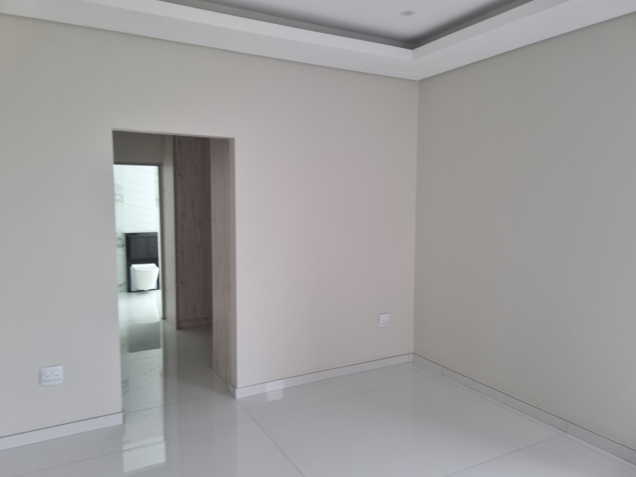 5 Bedroom Property for Sale in Six Fountains Estate Gauteng