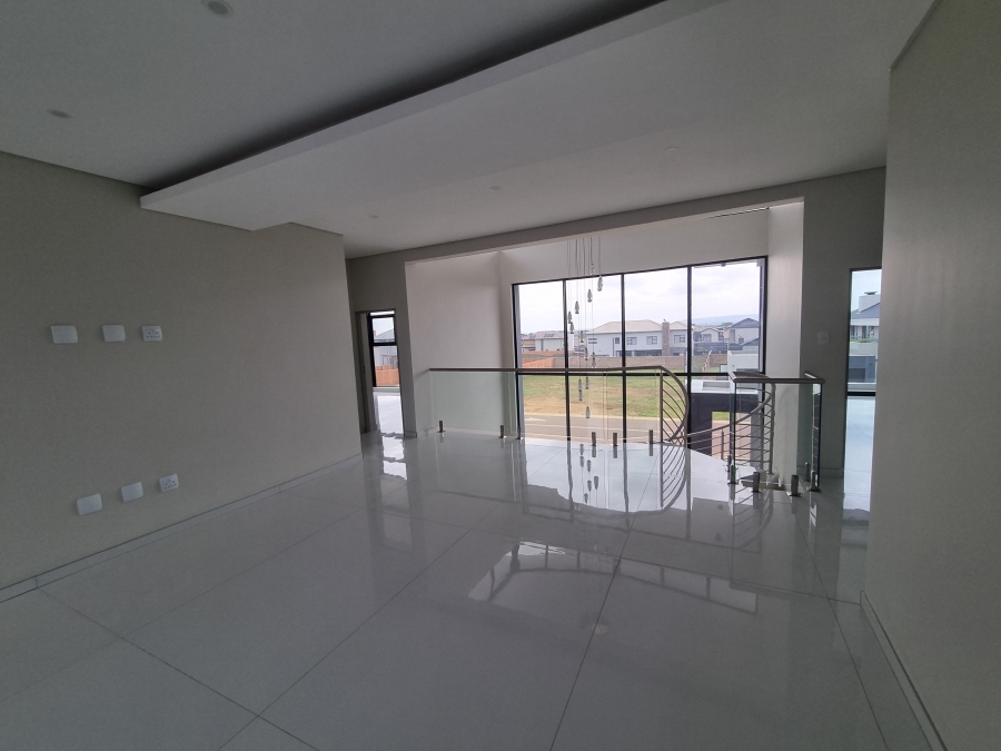 5 Bedroom Property for Sale in Six Fountains Estate Gauteng
