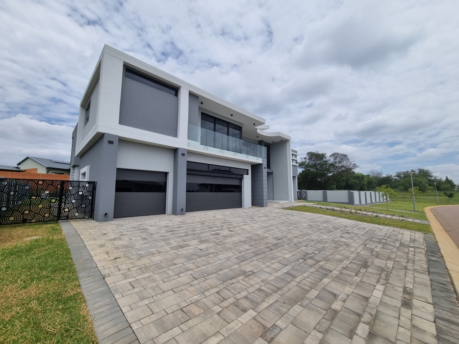 5 Bedroom Property for Sale in Six Fountains Estate Gauteng