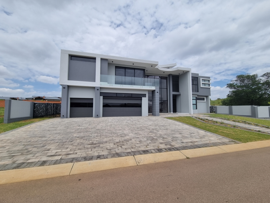 5 Bedroom Property for Sale in Six Fountains Estate Gauteng