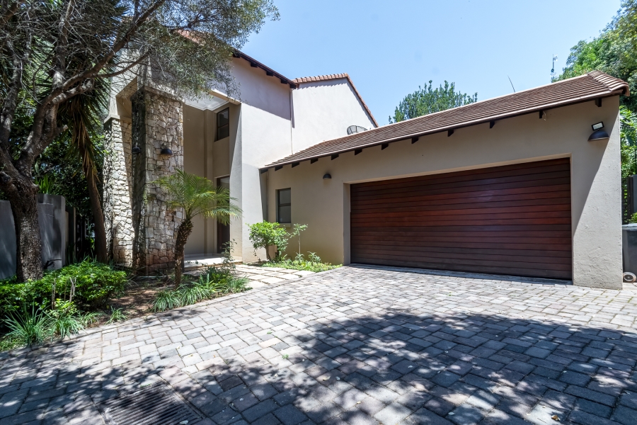 4 Bedroom Property for Sale in Waterkloof Ridge Gauteng