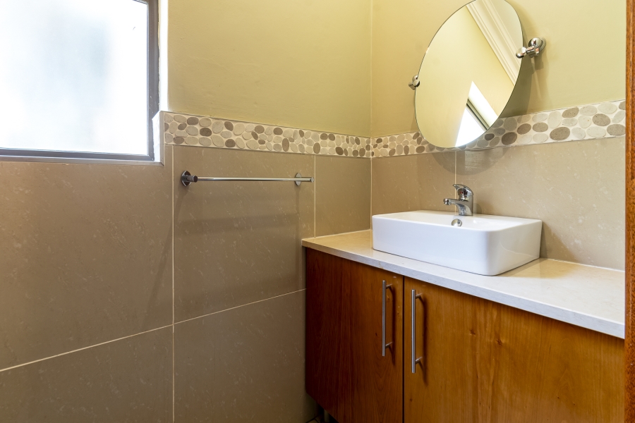 4 Bedroom Property for Sale in Waterkloof Ridge Gauteng