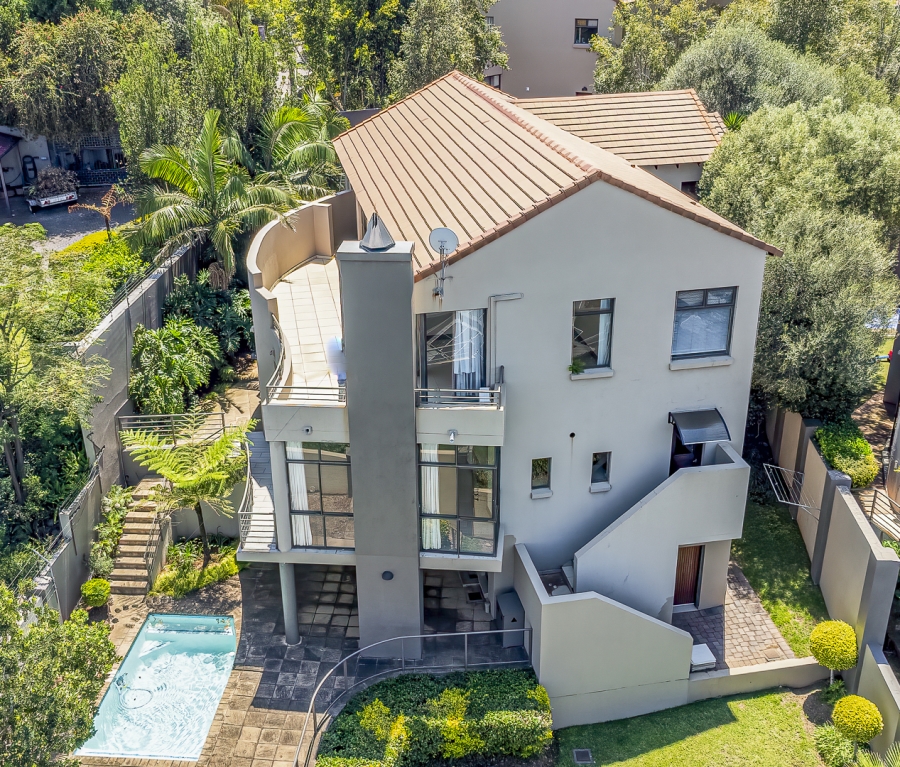 4 Bedroom Property for Sale in Waterkloof Ridge Gauteng