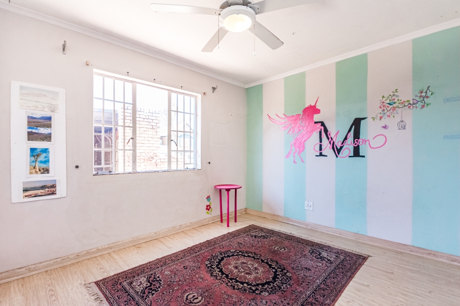 3 Bedroom Property for Sale in Die Hoewes Gauteng