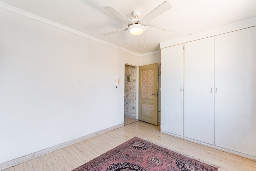 3 Bedroom Property for Sale in Die Hoewes Gauteng