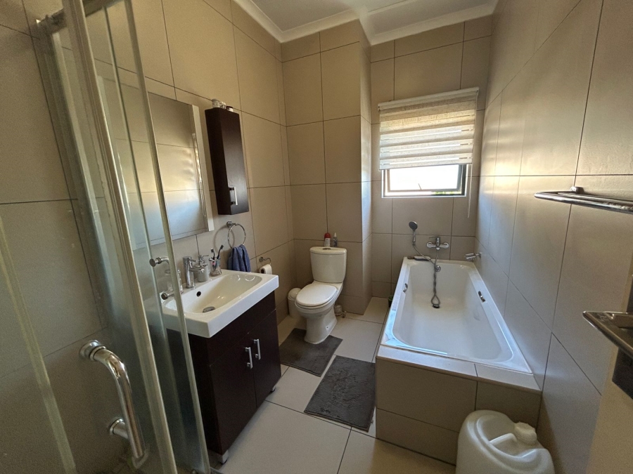 2 Bedroom Property for Sale in Comet Gauteng