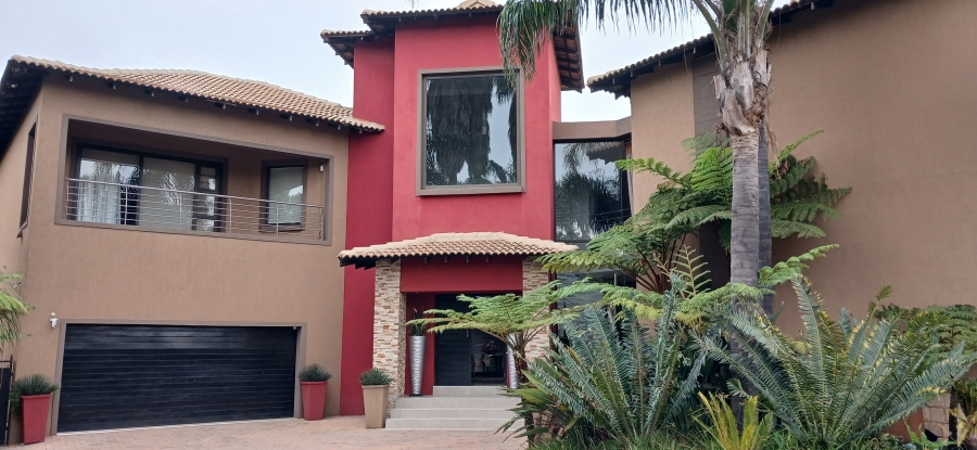 6 Bedroom Property for Sale in Sunward Park Gauteng