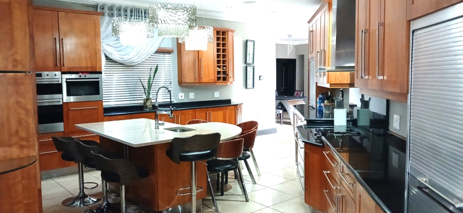 6 Bedroom Property for Sale in Sunward Park Gauteng