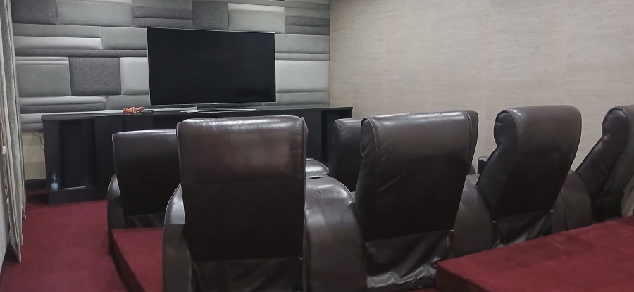 6 Bedroom Property for Sale in Sunward Park Gauteng