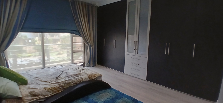 6 Bedroom Property for Sale in Sunward Park Gauteng