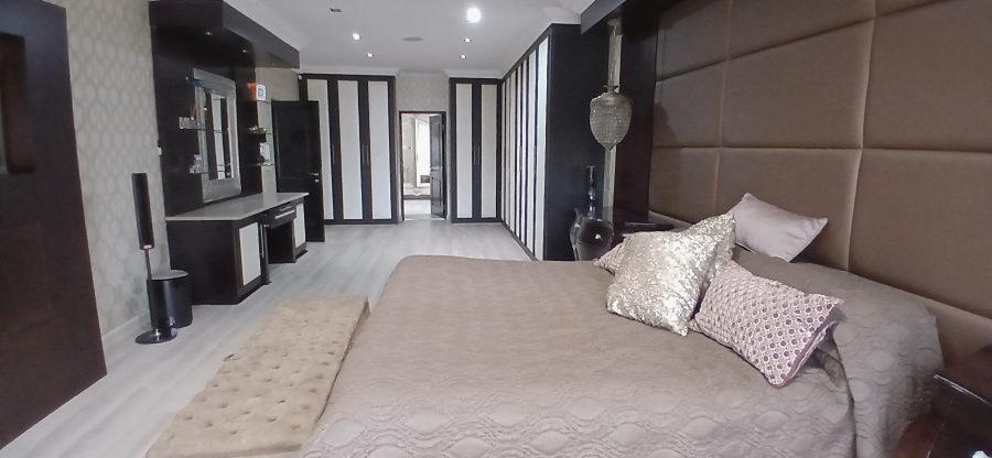 6 Bedroom Property for Sale in Sunward Park Gauteng
