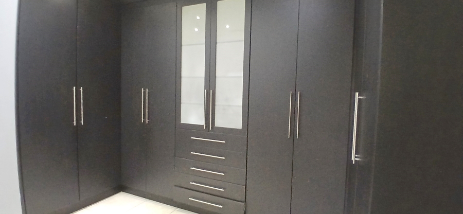 6 Bedroom Property for Sale in Sunward Park Gauteng