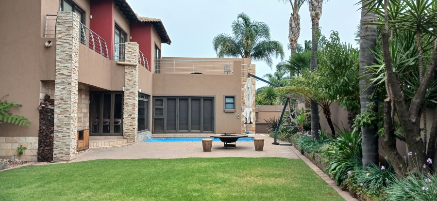 6 Bedroom Property for Sale in Sunward Park Gauteng