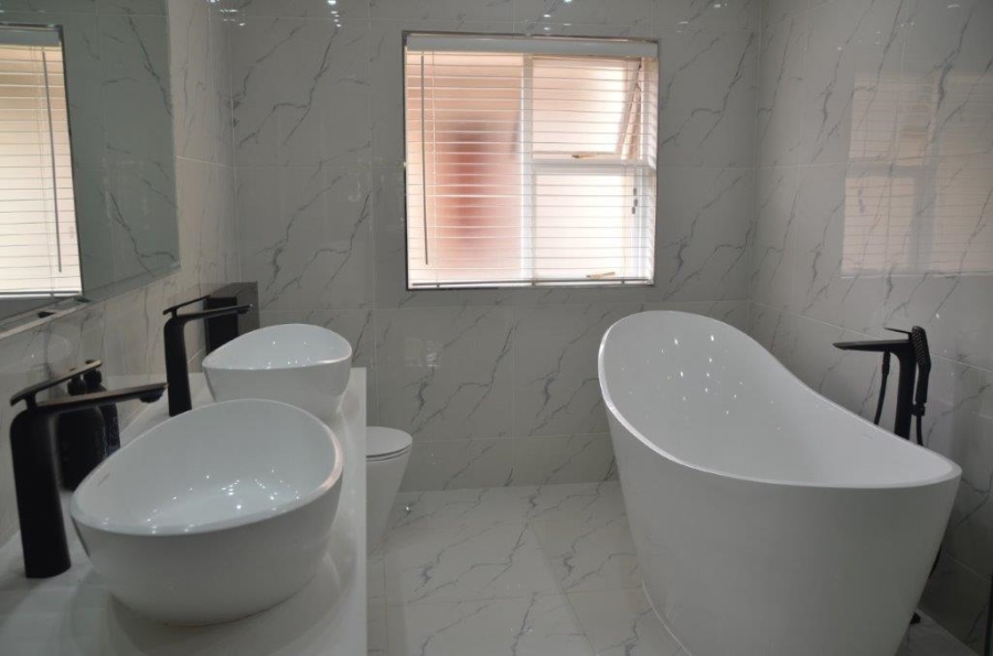 4 Bedroom Property for Sale in Bedfordview Gauteng