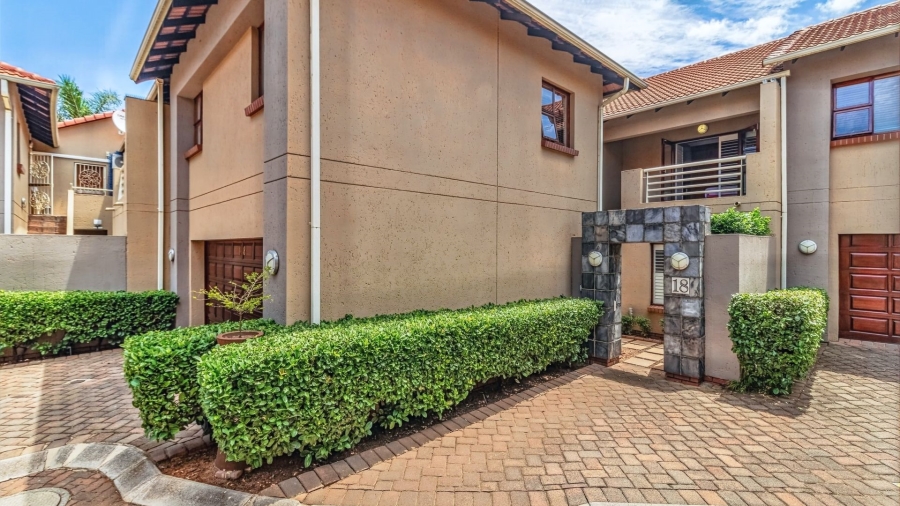 4 Bedroom Property for Sale in Bedfordview Gauteng