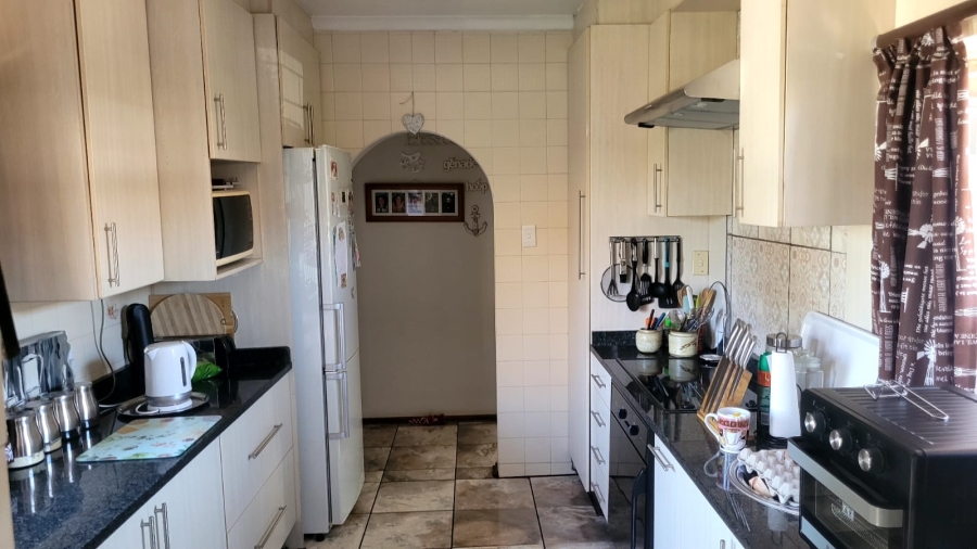 3 Bedroom Property for Sale in Three Rivers Gauteng