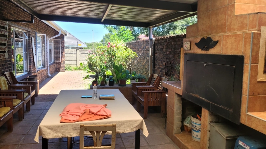 3 Bedroom Property for Sale in Three Rivers Gauteng