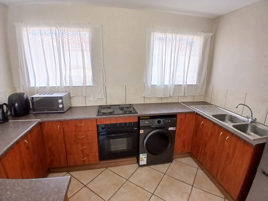 1 Bedroom Property for Sale in The Reeds Gauteng