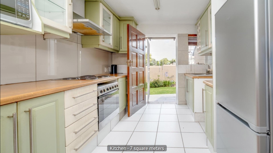 2 Bedroom Property for Sale in Sundowner Gauteng