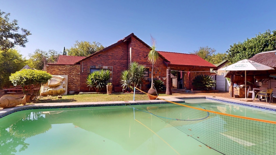 3 Bedroom Property for Sale in Rosedene Gauteng