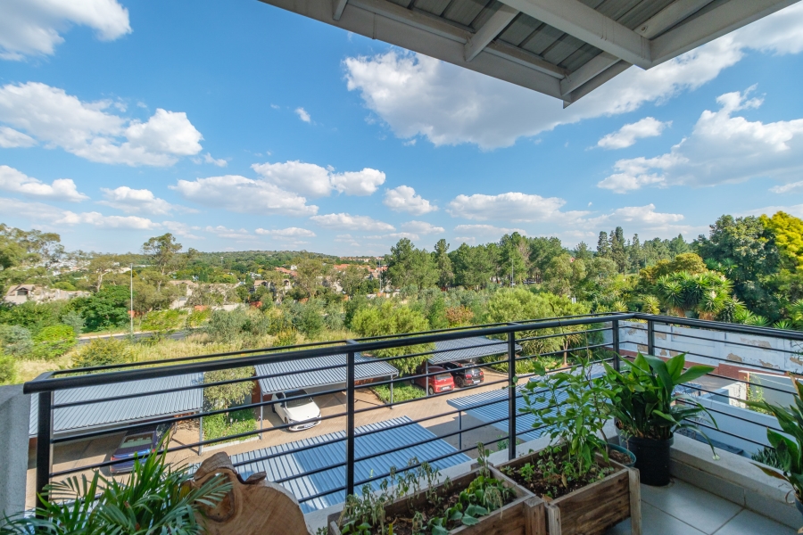 2 Bedroom Property for Sale in Lonehill Gauteng