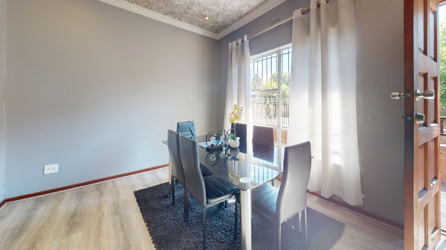 3 Bedroom Property for Sale in Gosforth Park Gauteng