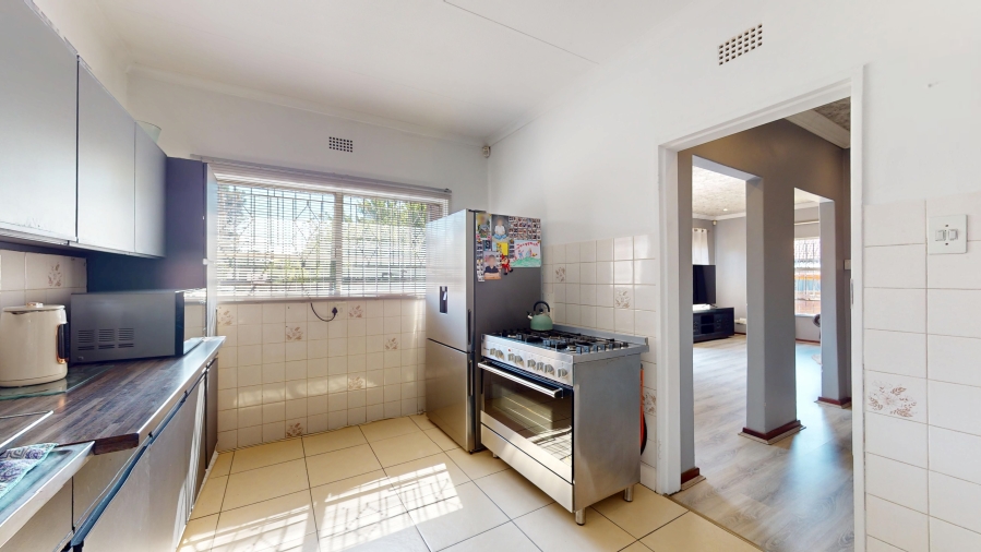 3 Bedroom Property for Sale in Gosforth Park Gauteng