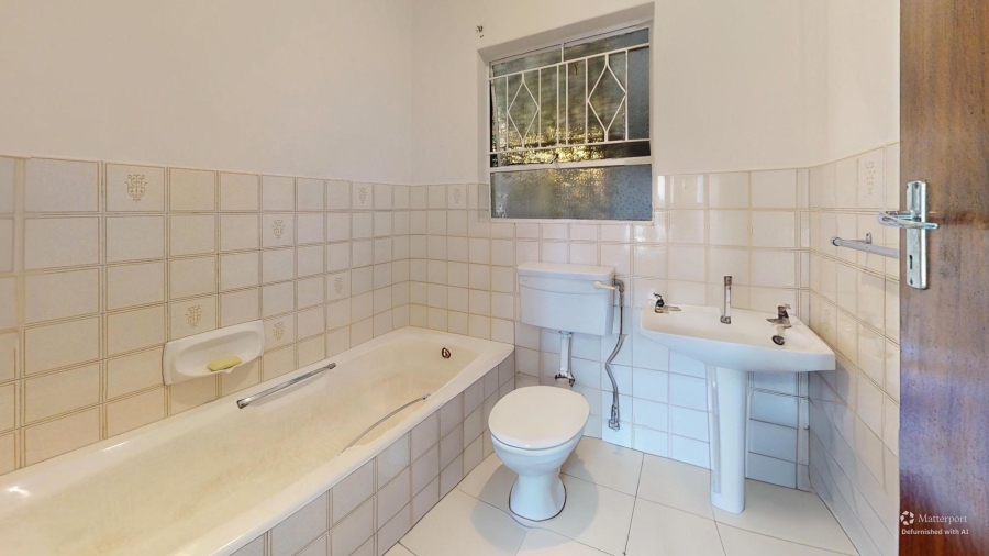 3 Bedroom Property for Sale in Gosforth Park Gauteng