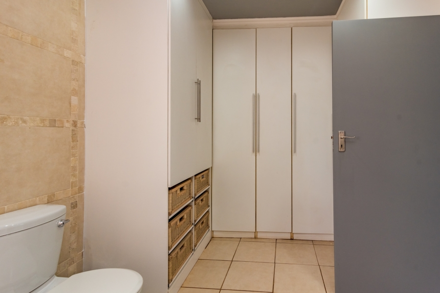 5 Bedroom Property for Sale in Kenmare Gauteng