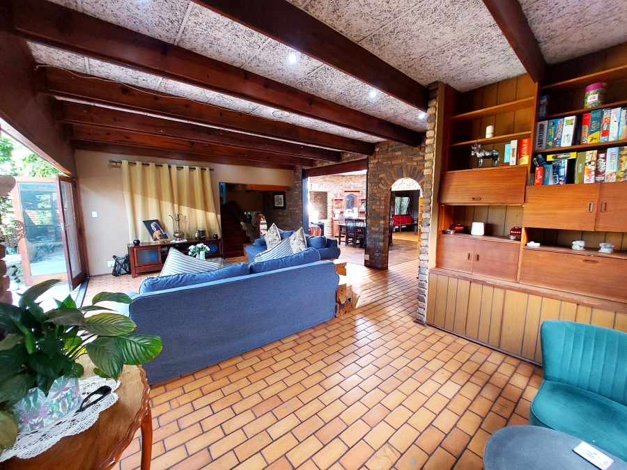 5 Bedroom Property for Sale in Erasmusrand Gauteng