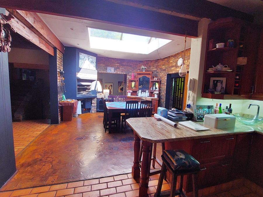 5 Bedroom Property for Sale in Erasmusrand Gauteng